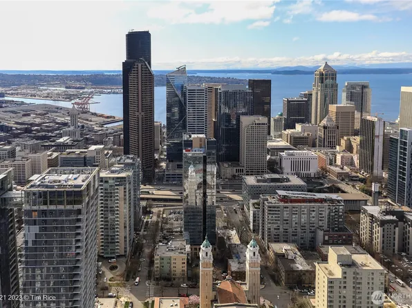 800 Columbia Street #2307, Seattle, WA 98104