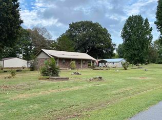 202 E Bennett St, Letona, AR 72085