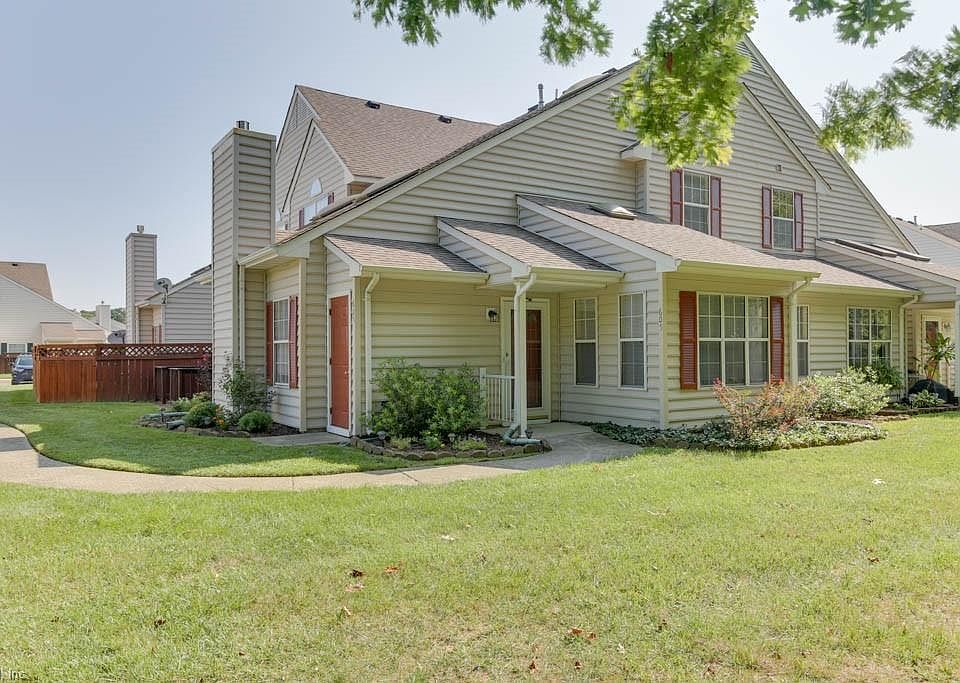 1st image of 605 Hamlet Ct