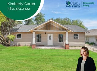 821 W 6th St, Elk City, OK 73644