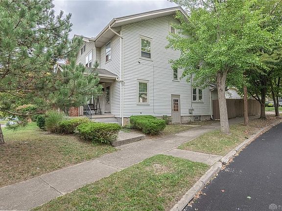 2nd image of 228 W Parkwood Dr