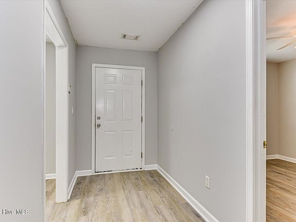 4th image of 1800 Honeysuckle Way