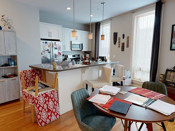 3rd image of 168 Hampshire St APT 1A