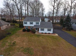 81 Home Rd, Hatboro, PA 19040