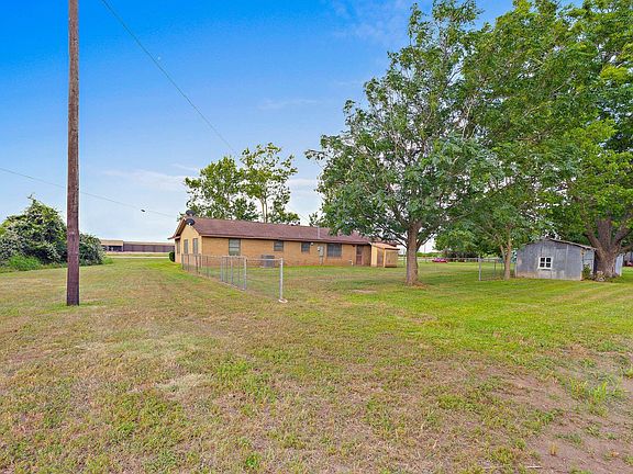 5th image of 3644 W State Highway 71