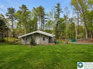 108 Mink Ln, Bushkill, PA