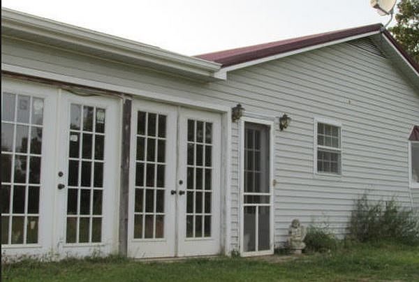 2nd image of 2820 Waggoner Bottom Rd