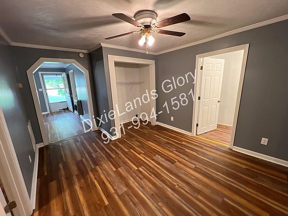 Dining area/ foyer