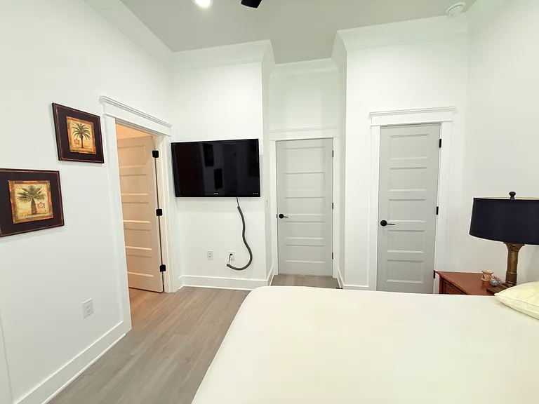 4852 Boat St — Photo 24