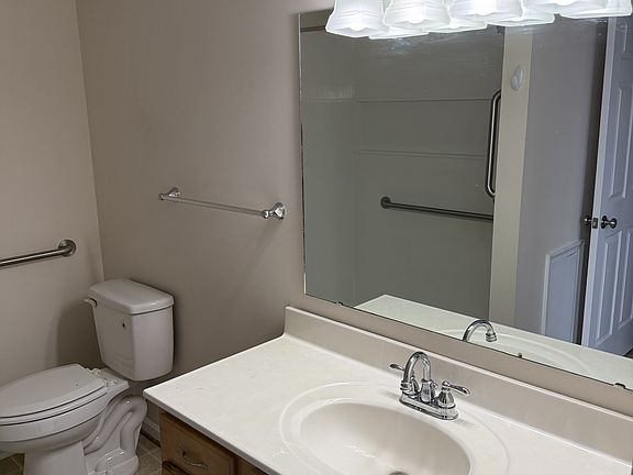 4th image of 7486 Lee Hwy #3e10a52b9