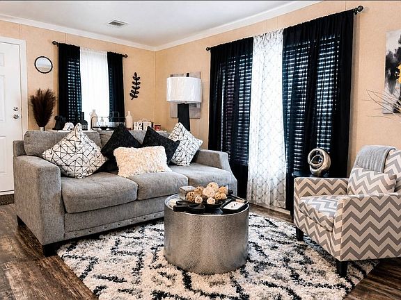 4th image of 2450 SW 38th Ave #118