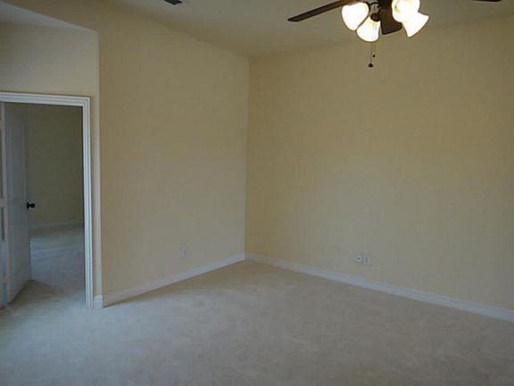 5th image of 510 Brooke St