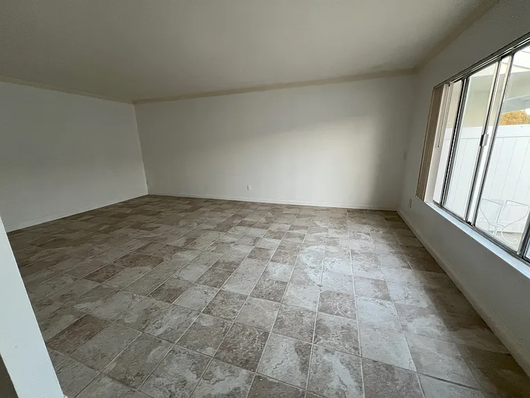 1482 Kim Pl #B — Photo 18
