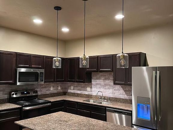 4th image of 2327 W Josie Ln