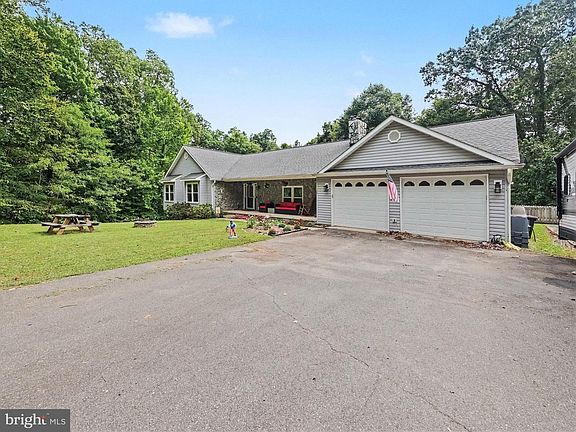 2nd image of 13480 Spruce Dr