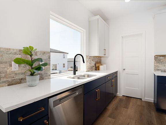 5th image of 2617 W Pigeon Dr