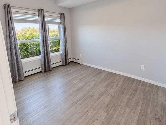 5th image of 4150 N Seton Dr SE #113