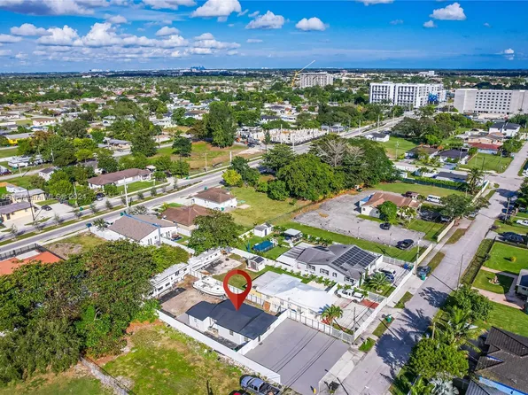 12131 SW 217th St, Miami, FL 33170