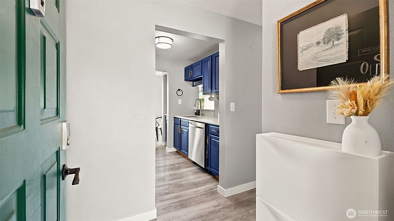 5th image of 1102 8th Street NE #20