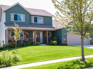 2708 Oshkosh Ln NW, Rochester, MN 55901