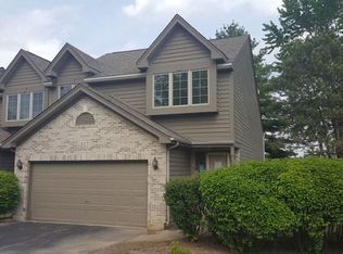 917 Ascot Dr, Elgin, IL 60123