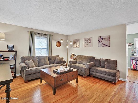 5th image of 3719 Glen Oak Dr