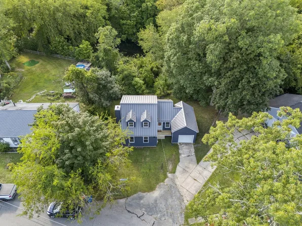 27 Westdale Ave, Seekonk, MA 02771