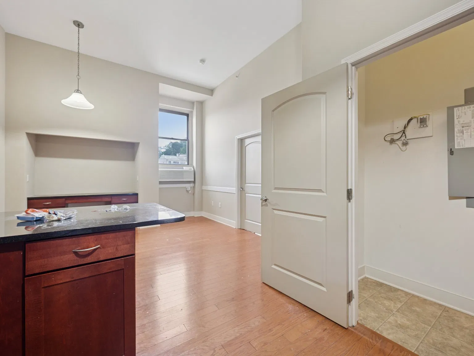 171 Grape St — Photo 3