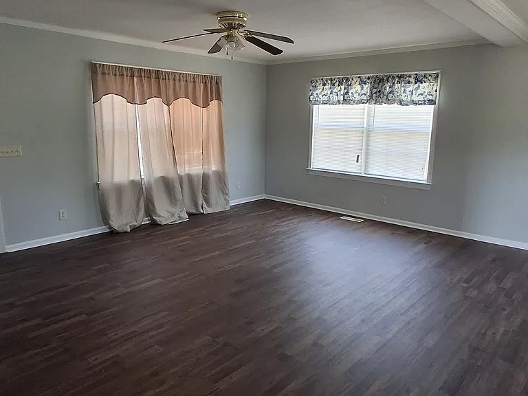 1162 Highway 58 S — Photo 5