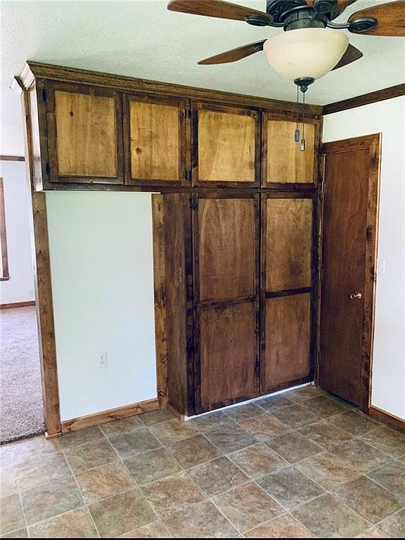 134 E 2nd St, Atoka OK - photo 3