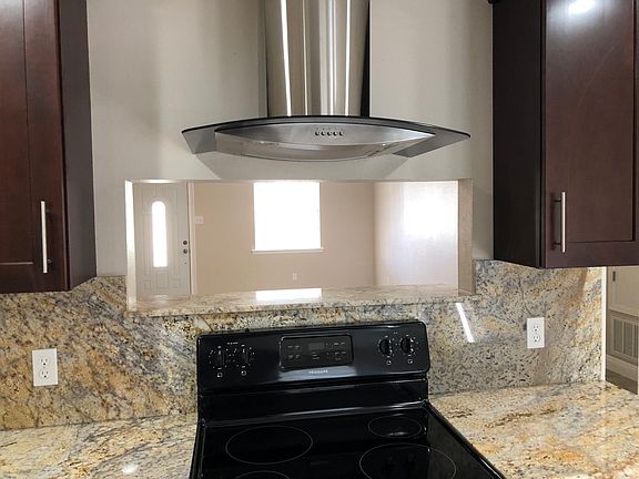 4th image of 106 Xi St