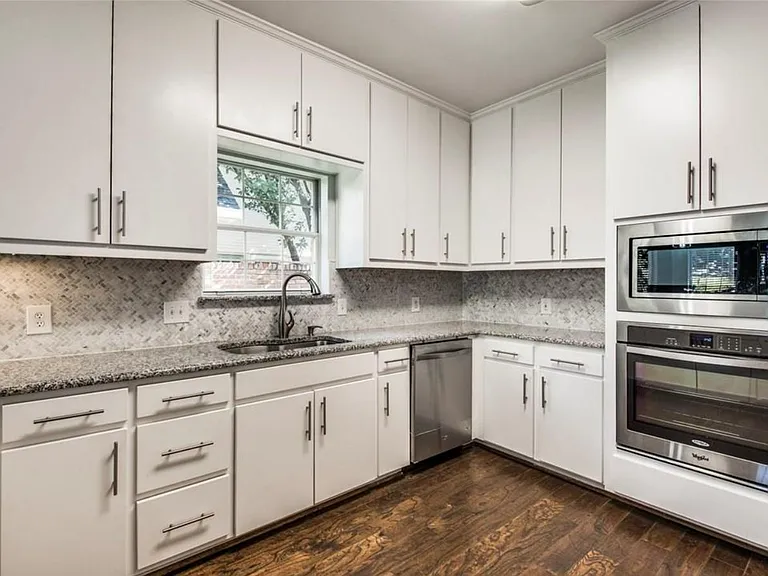 5956 Encore Dr — Photo 7