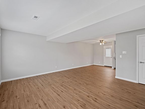 3rd image of 4515 Decoursey Ave