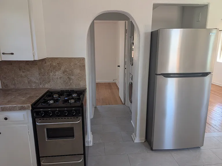 634 1/2 Alicia St — Photo 6