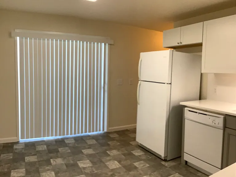 1054 Callahan Dr — Photo 14