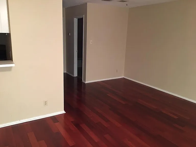 202 E 45th St #304 — Photo 5