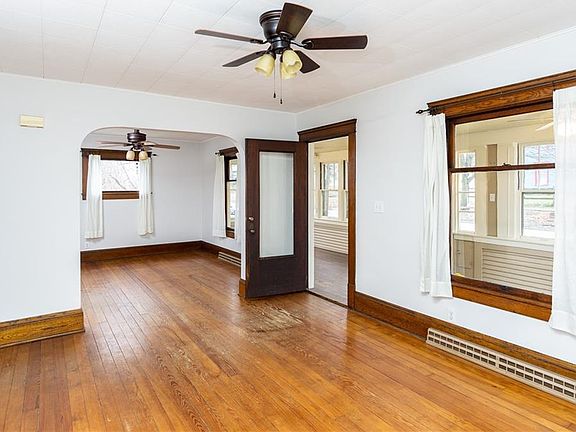 5th image of 548 Franklin Ave