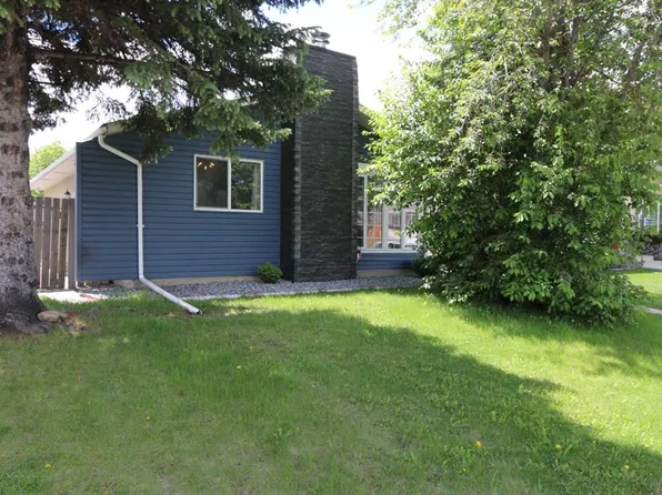 707 N Malvern Dr NE, Calgary, AB T2A 5P9