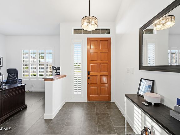 4th image of 221 E APPALOOSA Court