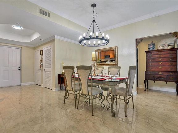 3rd image of 12077 Gandy Blvd N APT 333