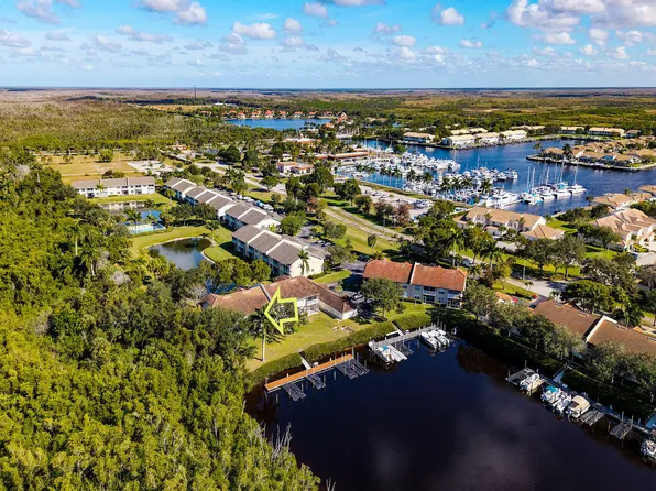 290 Newport Dr APT 107, Naples, FL 34114