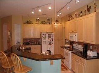 1817 Palm Ridge Pl, Valrico, FL 33594