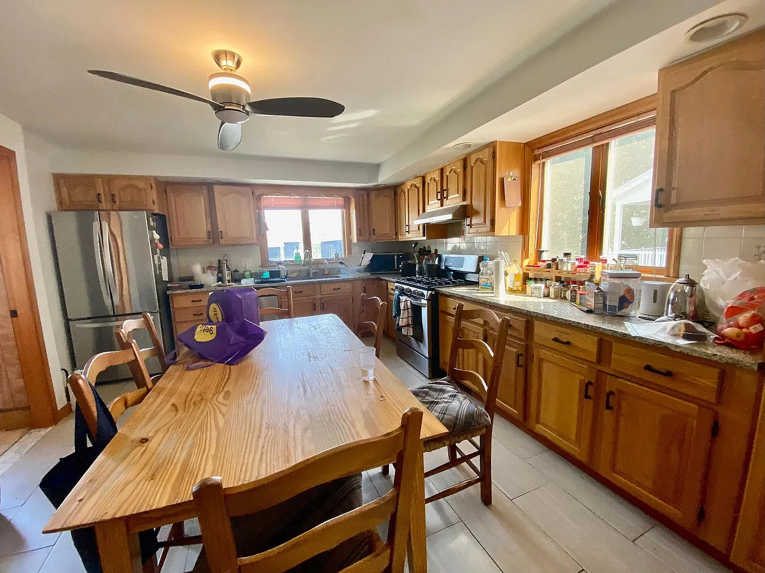 5 bed, 1.5 bath, 1600 sqft, $6,750 — Photo 2