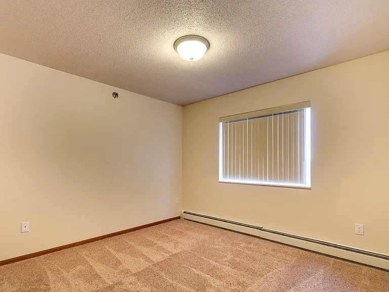 Southport Heights Apartments — Photo 46