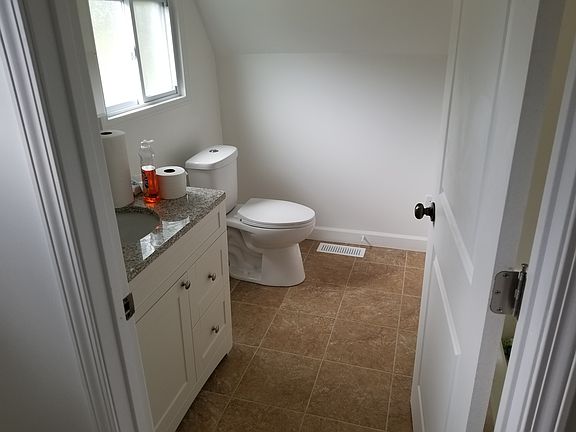 2nd image of 408 W Charlotte St
