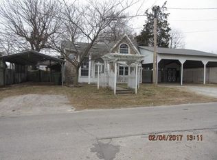 1524 S 4th St, Rogers, AR 72756