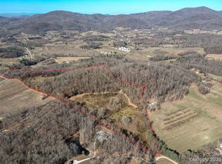 854 Bearwallow Rd, Hendersonville, NC 28792