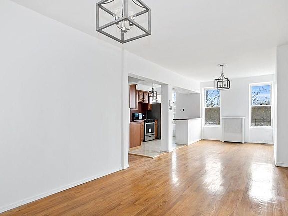 3rd image of 676 Carroll St #4