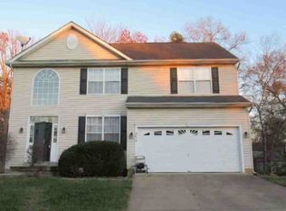 2734 Lois Ct, Waldorf, MD 20603