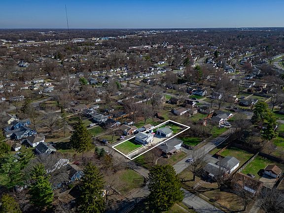 4th image of 1907 N Leland Ave